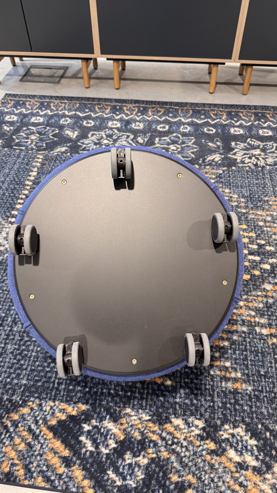 Image 1 of Pouf Frenchy - Un confort élégant sur roues