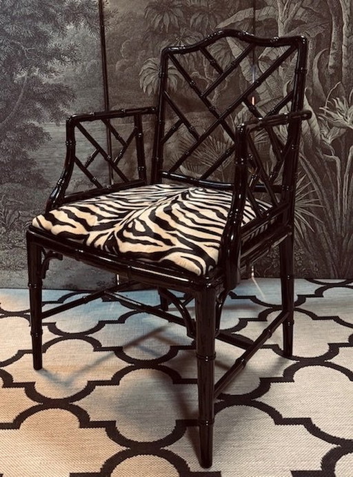 Fauteuil Chippendale en faux bambou noir brillant