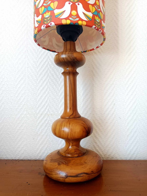 Image 1 of Lampe en Bois d'Olivier et Abat-Jour sur Mesure Vintage