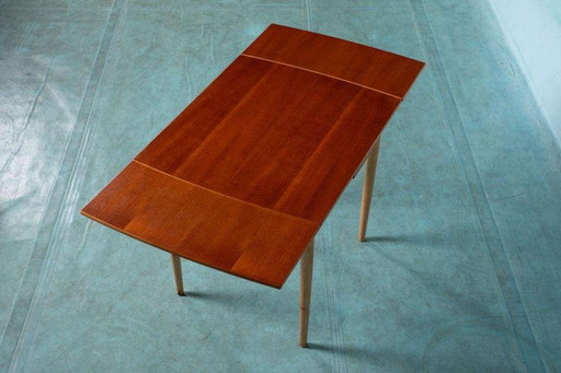 Table de salle à manger design scandinave 60s teck Edsby dining Suède