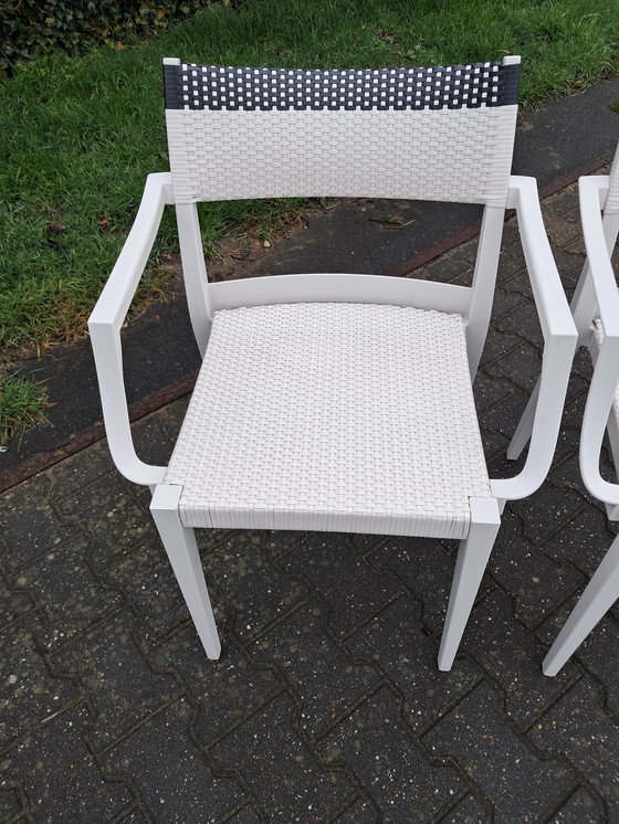 Image 1 of 2 Jouer avec les chaises Dedon de Philppe Starck et Eugeni Quitllet