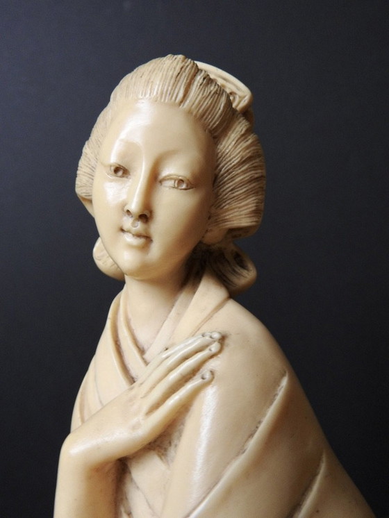 Image 1 of Statue de geisha - Italie