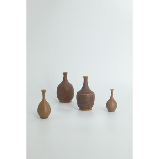 Image 1 of Ensemble de 4 vases de collection en grès brun vintage par Gunnar Borg pour Höganäs Ceramics, Suède 1960