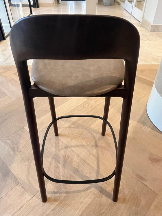 Image 1 of Tabouret de bar Kana Bois de noyer - Cuir beige