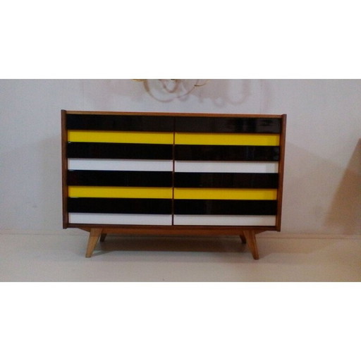 Commode vintage en chêne par Jiri Jiroutka pour Interier Praha, 1960