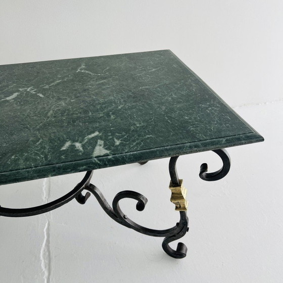 Image 1 of Table basse vintage en fer, laiton et marbre par Raymond Subes