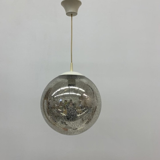 Image 1 of Lampe suspendue en verre vintage, 1970