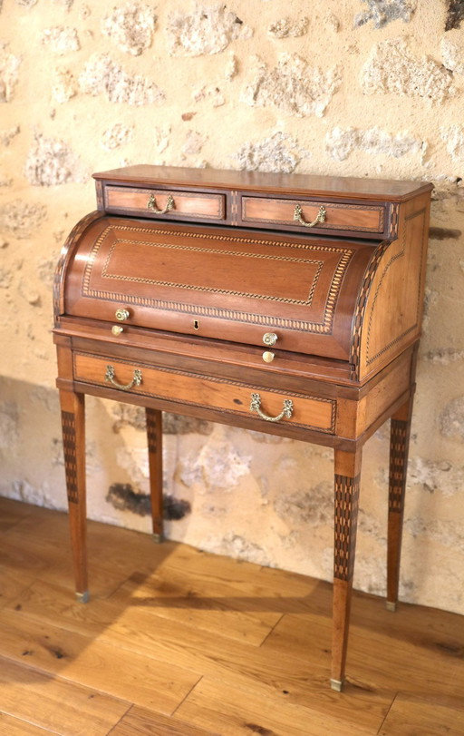 Bureau De Dame Français À Cylindre Louis Xvi En Acajou Et Noyer