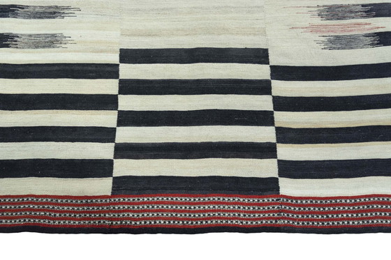 Image 1 of Designer Kilim - Nouveau Tissé à la Main - 370 X 273 cm