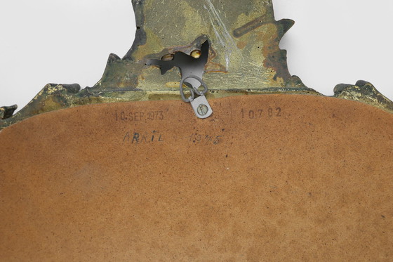 Image 1 of Miroir ovale belge du 20e siècle encadré d'or de style Louis XV