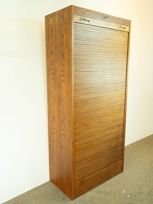 Armoire à rideau, chêne, années 1950