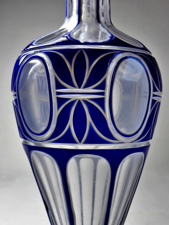 Image 1 of Rare Petit Vase Balustre Cristal "Overlay" Taillé Émail Bleu Et Blanc Ancien