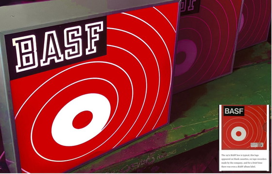 Image 1 of Présentoir lumineux BASF extrêmement rare de 1975 - pièce de collection !