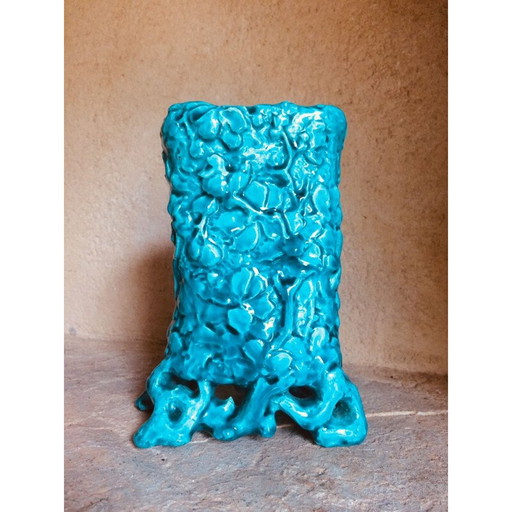 Vase vintage avec détails floraux par Lachenal