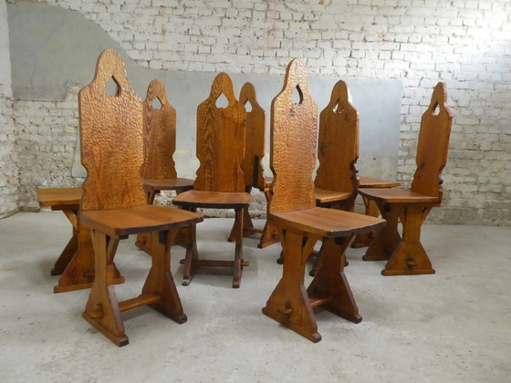 Image 1 of Série De 9 Chaises En Pin Travaillé À La Gouge, 1970