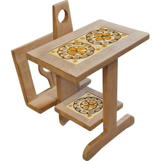 Table d'appoint vintage en chêne clair et céramique par Guillerme et Chambron