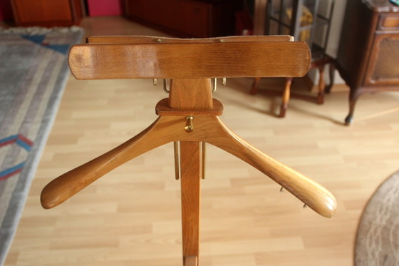 Image 1 of 1930S Valet Stand Valet Silencieux Portemanteau sur roulettes