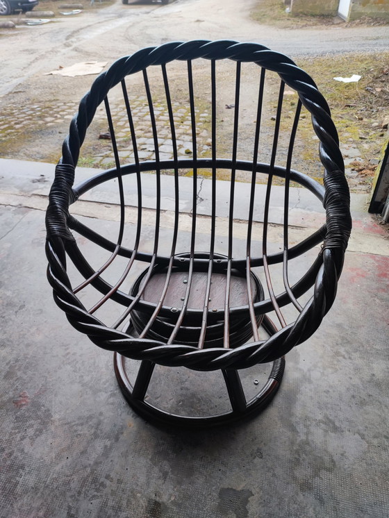 Image 1 of Fauteuil Rotin Pivotant Loveuse