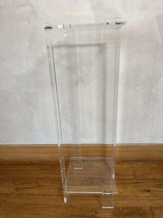 Image 1 of Piédestal vintage en plexi