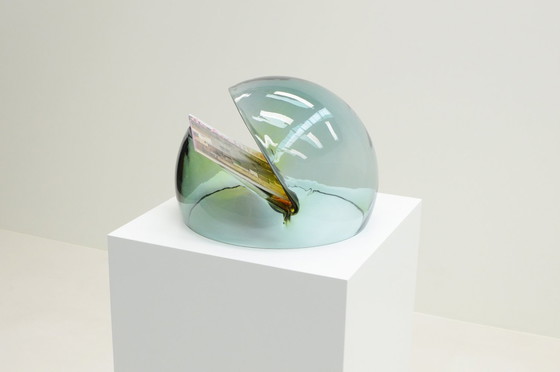 Image 1 of Rare grande sculpture abstraite en verre / porte-revues par Toni Zuccheri pour Veart, 1970S Italie.