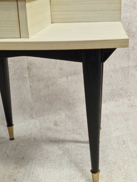 Image 1 of Chevet Vintage En Formica Noir Et Blanc