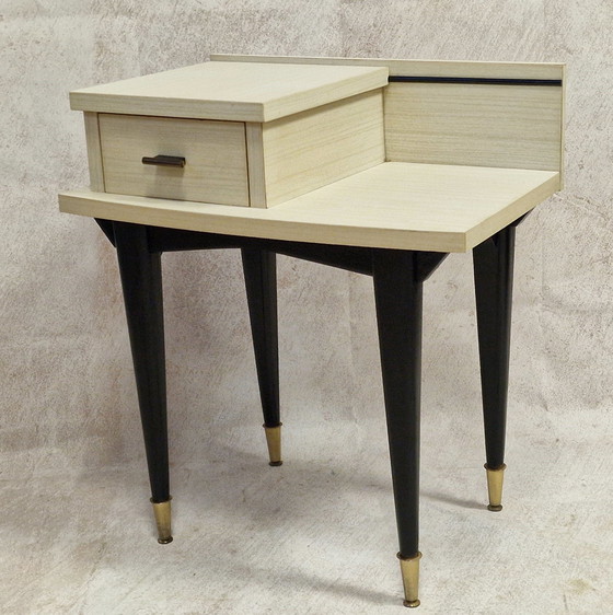 Image 1 of Chevet Vintage En Formica Noir Et Blanc