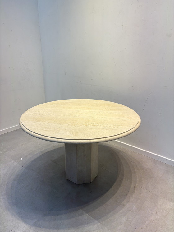 Image 1 of Table à manger en travertin vintage