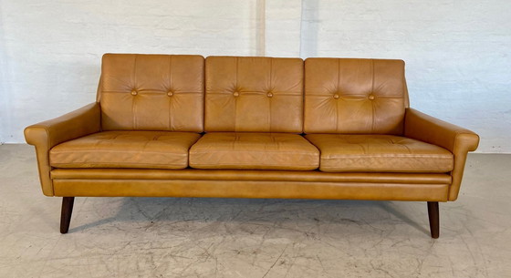 Image 1 of Vintage Danish Retro Svend Skipper 3 Person Sofa In Light Cognac Leather