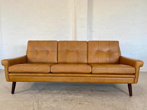 Image 1 of Vintage Danish Retro Svend Skipper 3 Person Sofa In Light Cognac Leather
