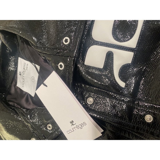 Image 1 of Veste vintage en vinyle noir