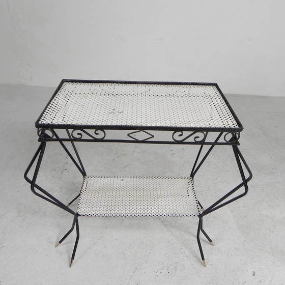 Image 1 of Table d'appoint vintage sculpturale en acier (style Mategot), années 1950