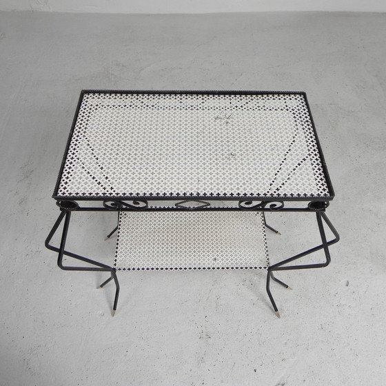 Image 1 of Table d'appoint vintage sculpturale en acier (style Mategot), années 1950