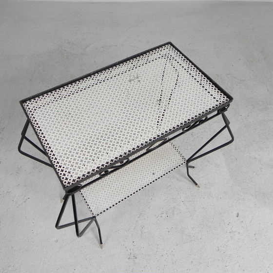 Image 1 of Table d'appoint vintage sculpturale en acier (style Mategot), années 1950