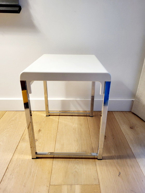 Image 1 of Table d'appoint Space Age, designer Marc Berthier pour Prisunic, chrome et acrylique blanc, années 1960