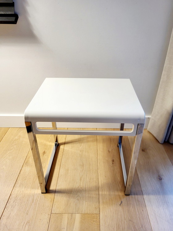 Image 1 of Table d'appoint Space Age, designer Marc Berthier pour Prisunic, chrome et acrylique blanc, années 1960