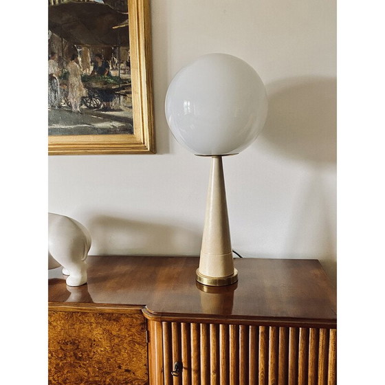 Image 1 of Lampe de table conique en parchemin et laiton, France 1960