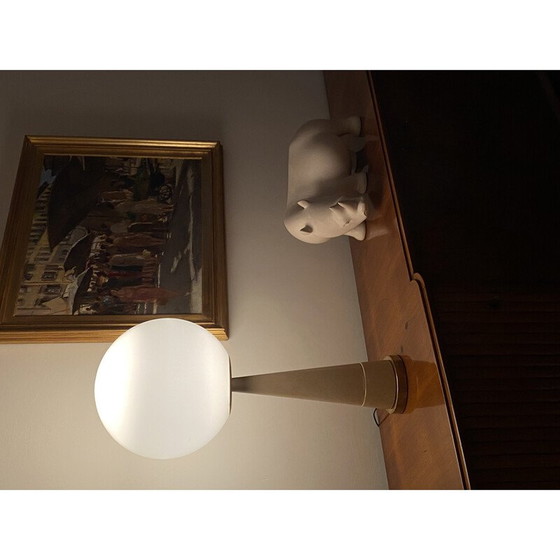 Image 1 of Lampe de table conique en parchemin et laiton, France 1960