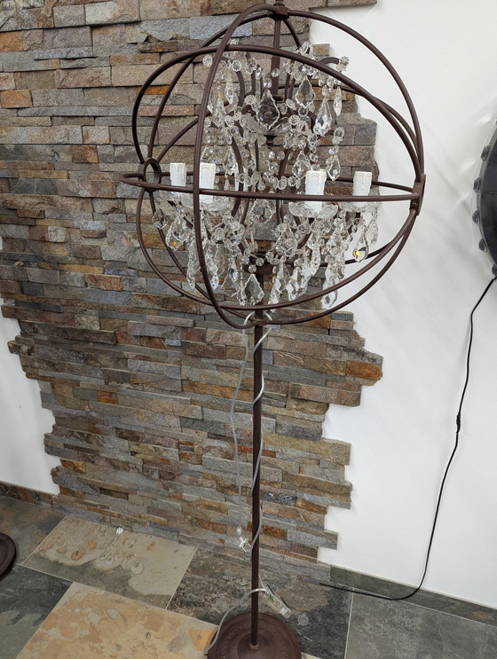 Image 1 of  Timothy Oulton - Lampadaire Gyro en cristal - Rouille antique
