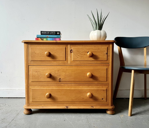 Commode de chambre en pin