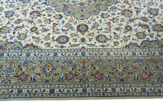 Image 1 of Tapis Keshan en liège noué à la main 307 X 203 cm