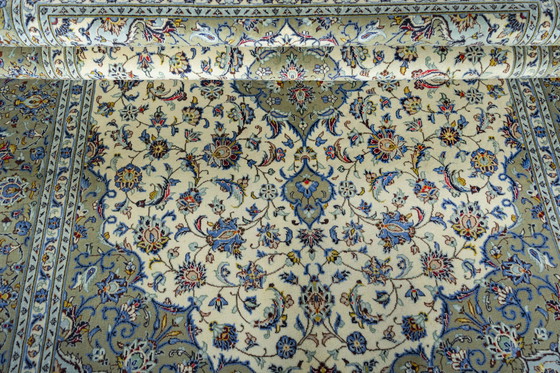 Image 1 of Tapis Keshan en liège noué à la main 307 X 203 cm