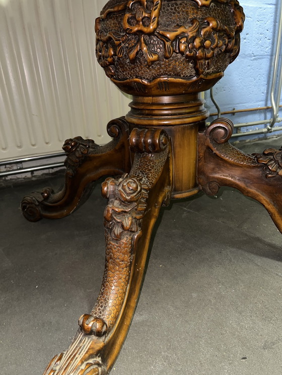 Image 1 of Table de salle à manger baroque italienne en noyer racine