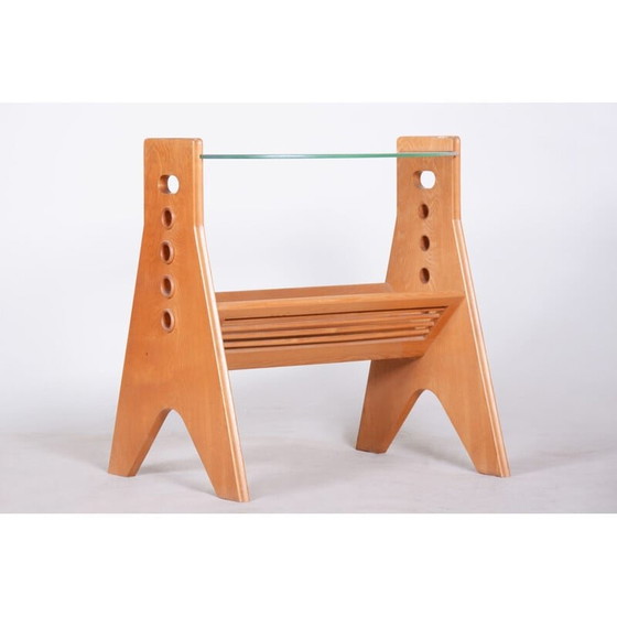 Image 1 of Table basse vintage avec porte-revues par Úluv, 1950