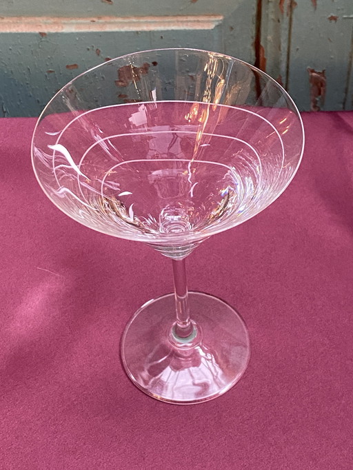 Set de verres à cocktail ou à martini dans leur emballage d'origine