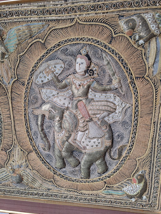 Tapisserie vintage birmane Kalaga