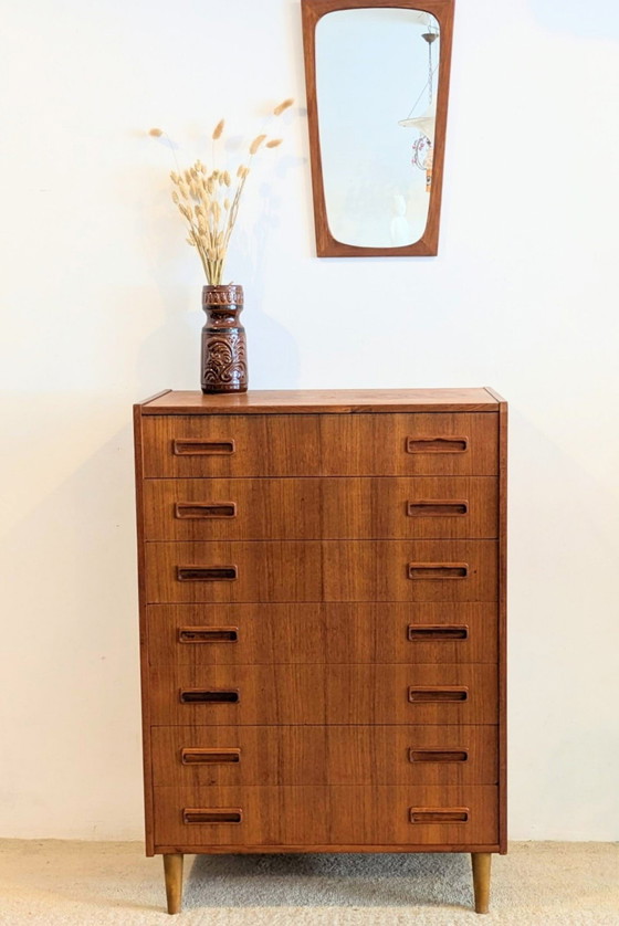 Image 1 of Commode vintage au design scandinave