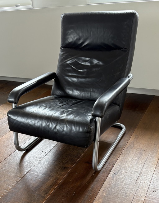 Jan Des Bouvrie Fauteuil en cuir noir 4750