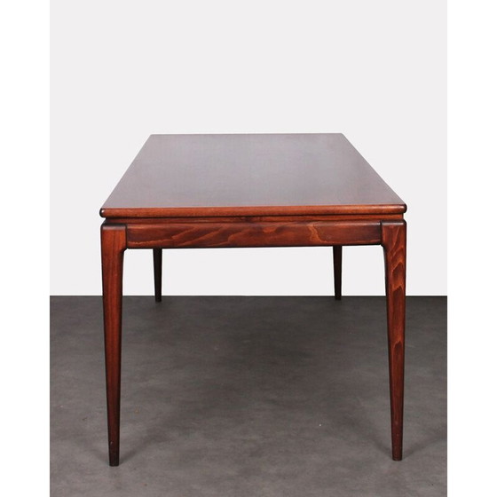 Image 1 of Table basse vintage en bois par Milos Sedlacek et Karel Vycital, Tchèque