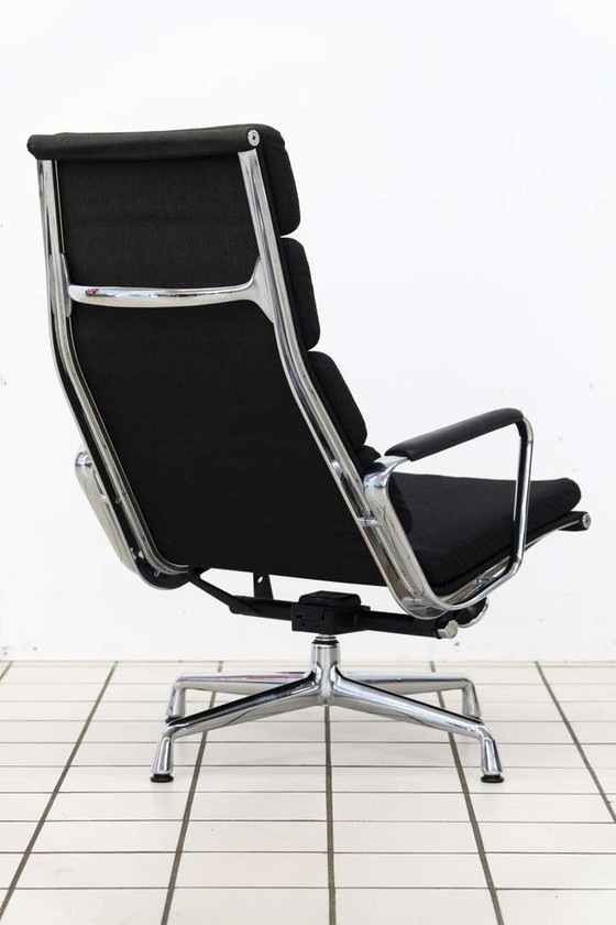 Image 1 of Vitra Eames Ea222 Soft Pad Lounge Chair