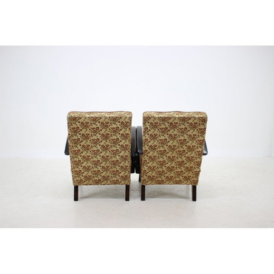 Image 1 of Paire de fauteuils en bois et tissu par Jindřich Halabala, 1960s